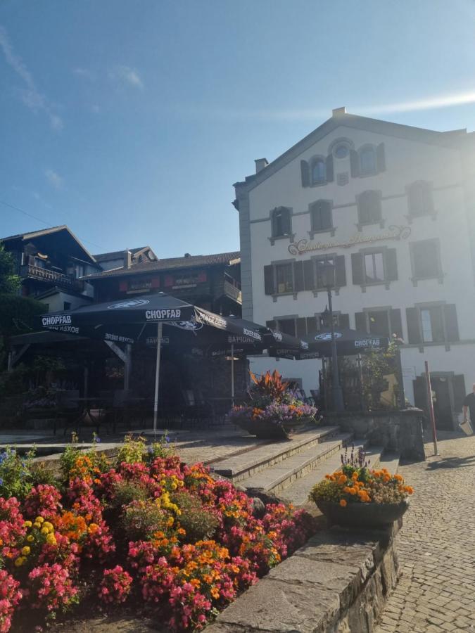 Auberge De La Bourgeoisie Troistorrents Eksteriør billede