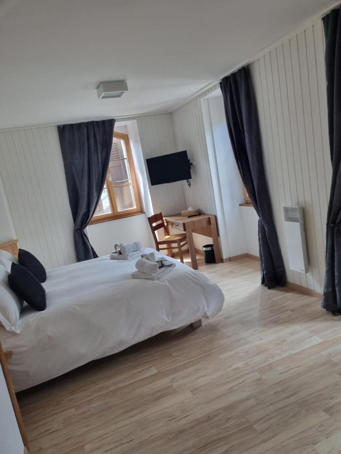 Auberge De La Bourgeoisie Troistorrents Eksteriør billede